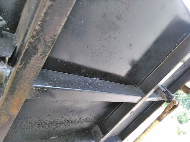 いすゞエルフ深ダンプ（土砂禁ダンプ）小型（2t・3t）[写真09]