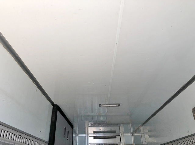 三菱ふそうファイター冷凍車（冷蔵車）中型（4t）[写真11]