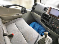 日産アトラス平ボディ小型（2t・3t）[写真15]