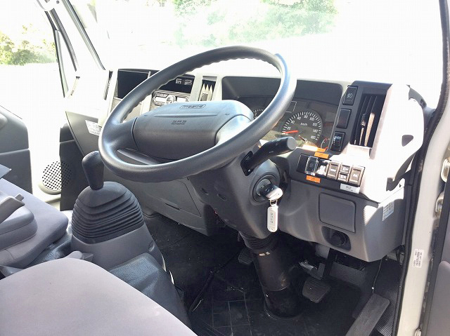 マツダタイタンユニック4段小型（2t・3t）[写真30]