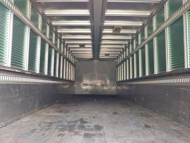 いすゞフォワードアルミウイング中型（4t）[写真10]