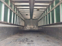 いすゞフォワードアルミウイング中型（4t）[写真10]