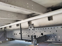 いすゞフォワードアルミウイング中型（4t）[写真20]