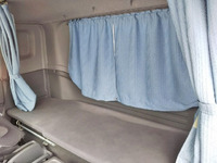 いすゞフォワードアルミウイング中型（4t）[写真33]