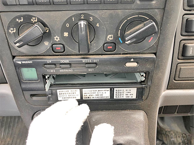 三菱ふそうキャンター平ボディ小型（2t・3t）[写真16]