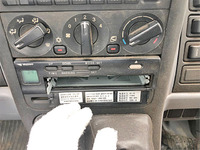 三菱ふそうキャンター平ボディ小型（2t・3t）[写真16]