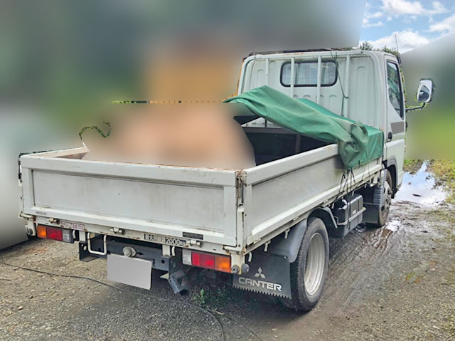 三菱ふそうキャンター平ボディ小型（2t・3t）[写真03]