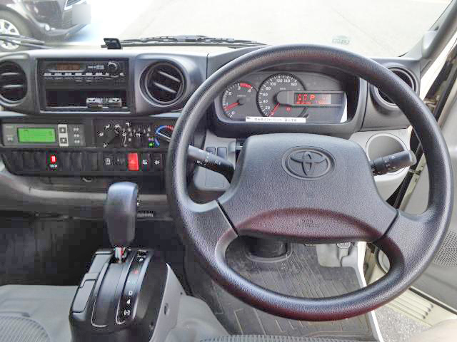 トヨタダイナ冷凍車（冷蔵車）小型（2t・3t）[写真13]