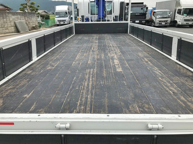 いすゞフォワードクレーン4段増トン（6t・8t）[写真12]