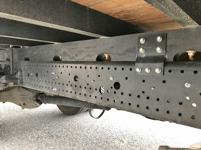 いすゞフォワードクレーン4段増トン（6t・8t）[写真22]