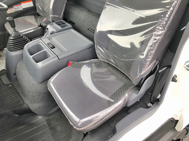 いすゞフォワードクレーン4段増トン（6t・8t）[写真33]