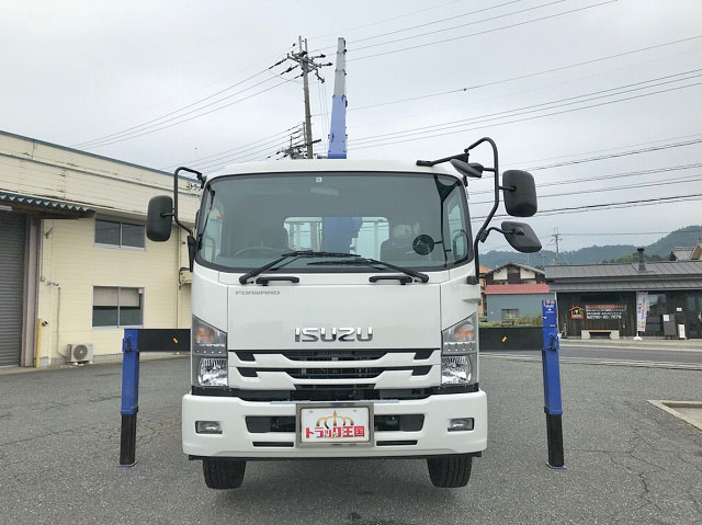 いすゞフォワードクレーン4段増トン（6t・8t）[写真09]