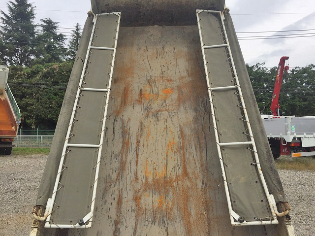 いすゞエルフダンプ小型（2t・3t）[写真13]