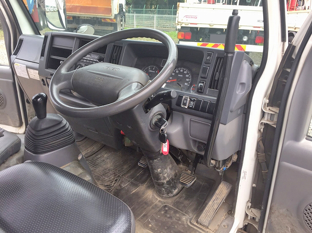 いすゞエルフダンプ小型（2t・3t）[写真21]