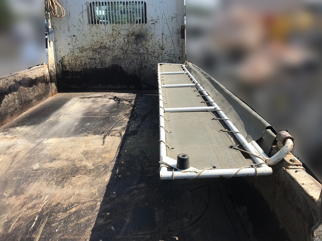 いすゞエルフダンプ小型（2t・3t）[写真10]