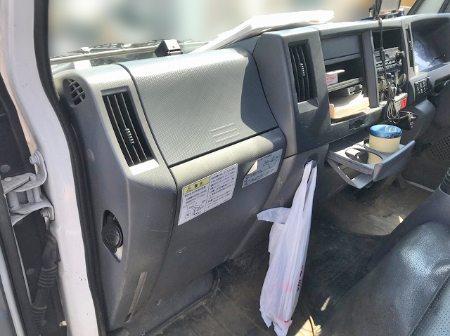 いすゞエルフダンプ小型（2t・3t）[写真28]