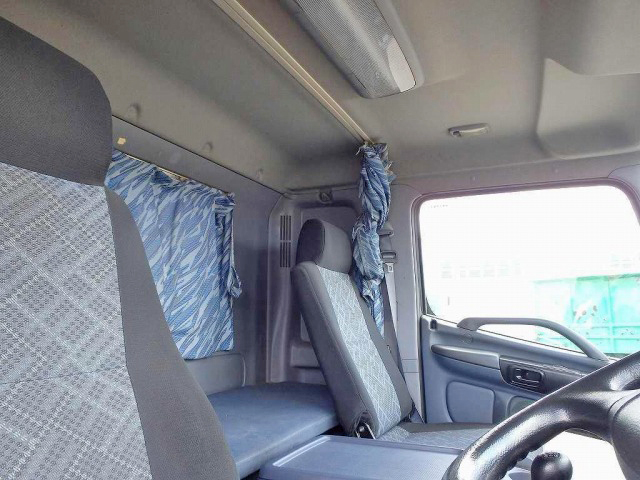 日野レンジャーセルフクレーン3段中型（4t）[写真35]