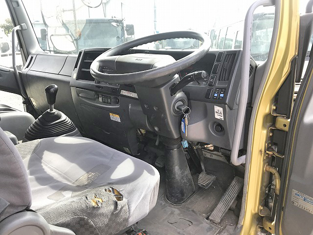 いすゞフォワードクレーン4段増トン（6t・8t）[写真25]