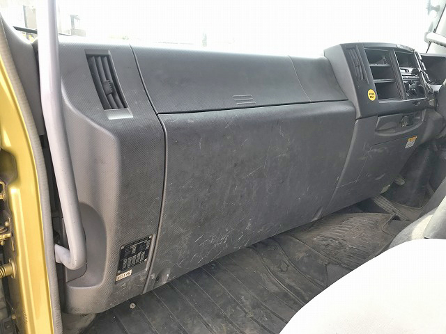 いすゞフォワードクレーン4段増トン（6t・8t）[写真26]