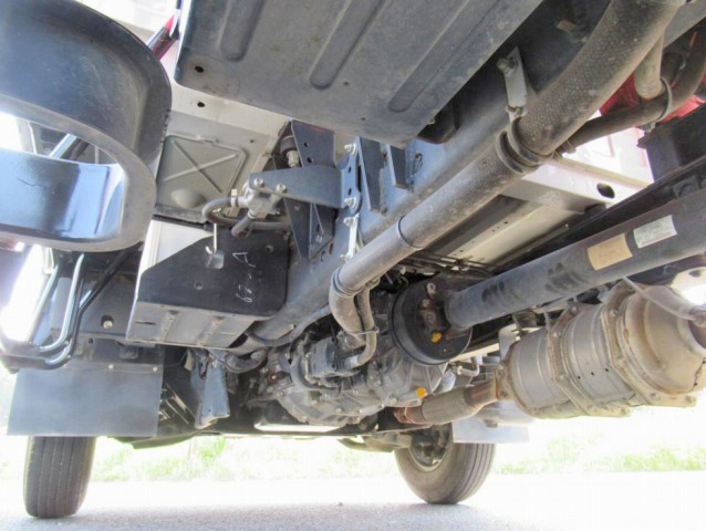 いすゞエルフダブルキャブ・クレーン付小型（2t・3t）[写真26]