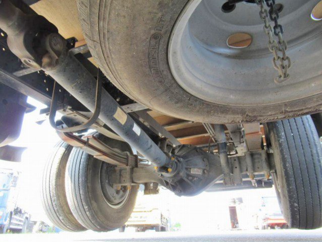 いすゞエルフダブルキャブ・クレーン付小型（2t・3t）[写真27]