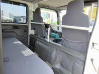 いすゞエルフダブルキャブ・クレーン付小型（2t・3t）[写真31]