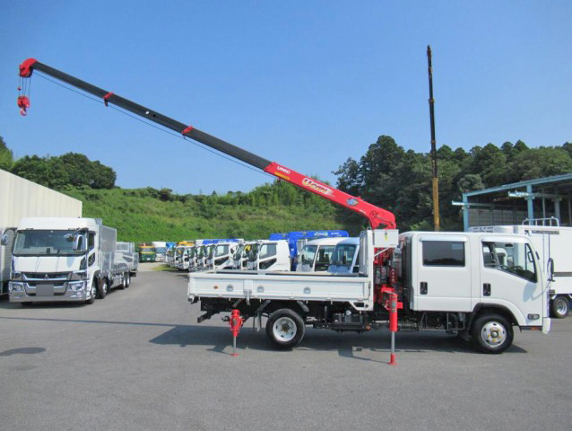 いすゞエルフダブルキャブ・クレーン付小型（2t・3t）[写真07]