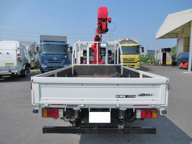 いすゞエルフダブルキャブ・クレーン付小型（2t・3t）[写真09]