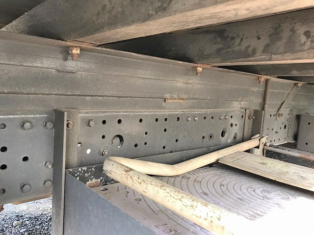 三菱ふそうキャンターアルミブロック小型（2t・3t）[写真14]