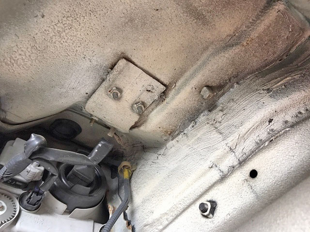 三菱ふそうキャンターアルミブロック小型（2t・3t）[写真16]