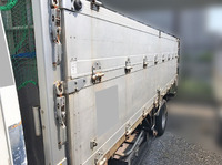 三菱ふそうキャンターアルミブロック小型（2t・3t）[写真09]