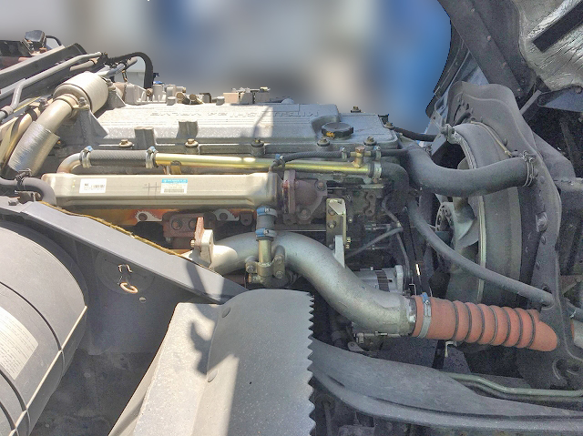 三菱ふそうファイターパネルバン中型（4t）[写真16]