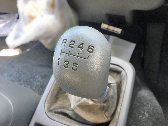 三菱ふそうファイターパネルバン中型（4t）[写真22]