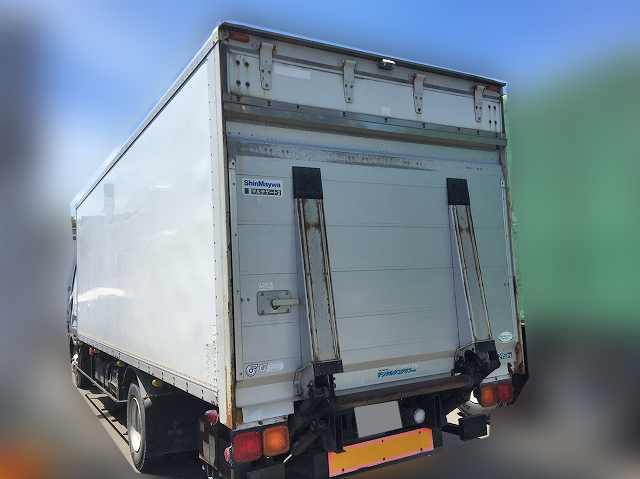 三菱ふそうファイターパネルバン中型（4t）[写真05]