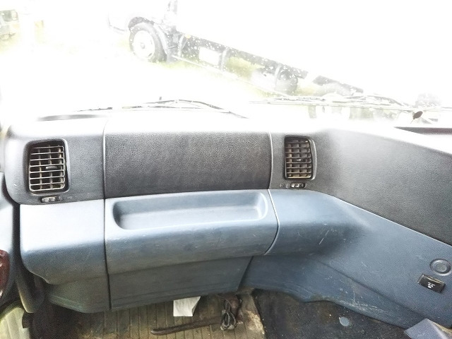 日野プロフィアコンテナ専用車大型（10t）[写真28]