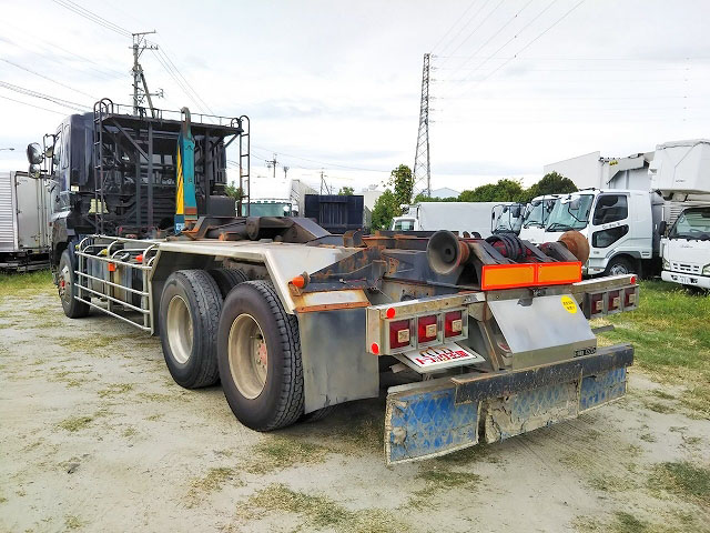 日野プロフィアコンテナ専用車大型（10t）[写真04]