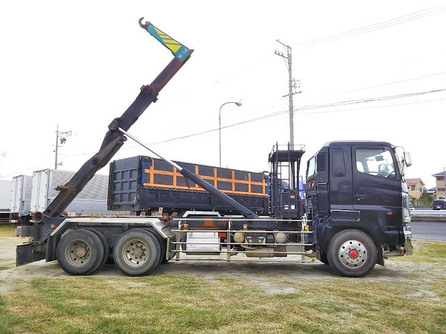 日野プロフィアコンテナ専用車大型（10t）[写真08]