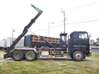 日野プロフィアコンテナ専用車大型（10t）[写真08]