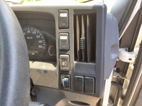 いすゞエルフ平ボディ小型（2t・3t）[写真22]