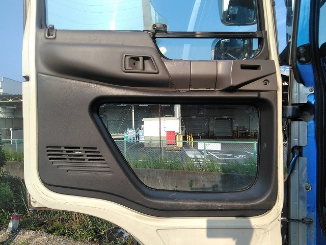 日野プロフィアダンプ大型（10t）[写真28]