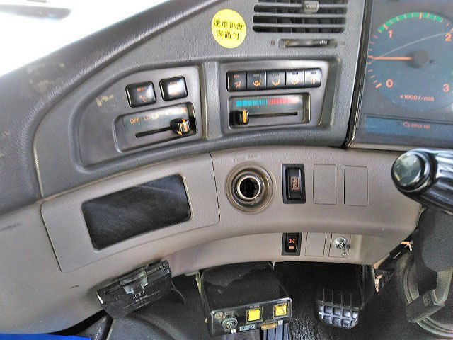 日野プロフィアダンプ大型（10t）[写真37]