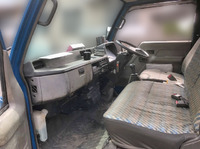 三菱ふそうキャンターダンプ・クレーン付小型（2t・3t）[写真22]