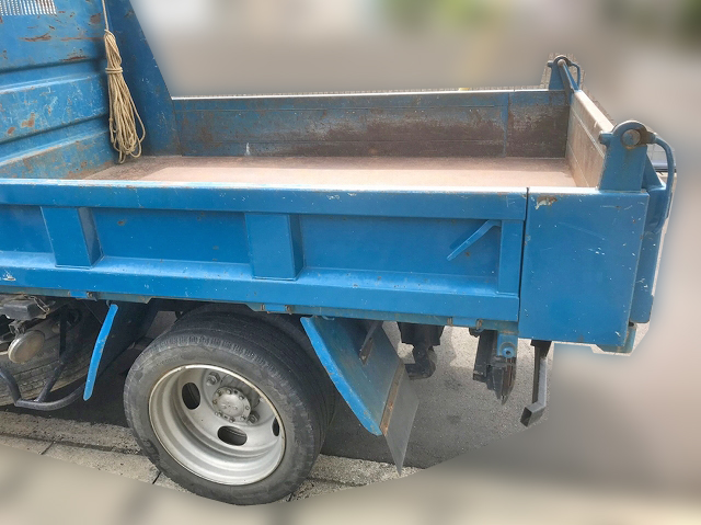 三菱ふそうキャンターダンプ・クレーン付小型（2t・3t）[写真05]