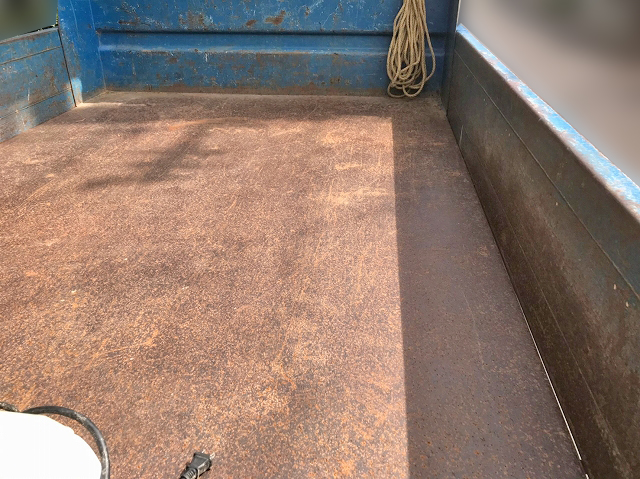 三菱ふそうキャンターダンプ・クレーン付小型（2t・3t）[写真09]