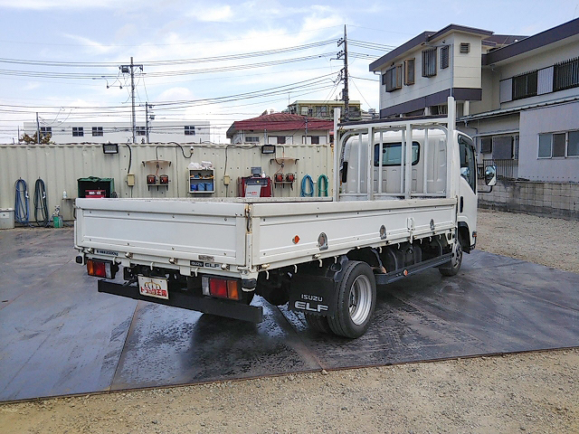 いすゞエルフ平ボディ小型（2t・3t）[写真02]