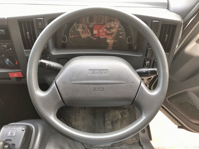 いすゞエルフ平ボディ小型（2t・3t）[写真34]