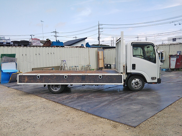 いすゞエルフ平ボディ小型（2t・3t）[写真08]
