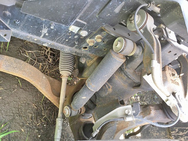 いすゞエルフ平ボディ小型（2t・3t）[写真17]