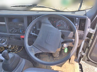 いすゞエルフ平ボディ小型（2t・3t）[写真22]