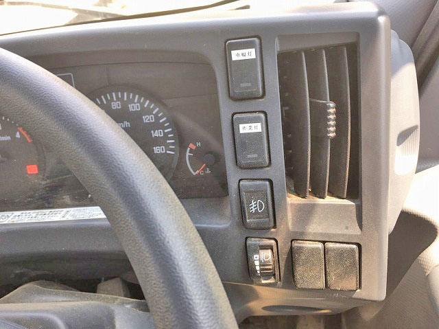 いすゞエルフ平ボディ小型（2t・3t）[写真27]